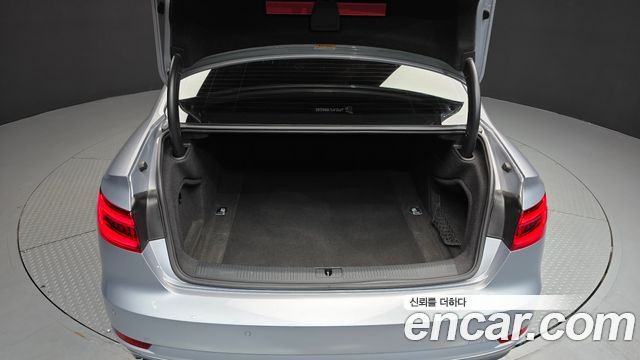 Audi A4 (B9) 30 TDI Premium 2018 — фото 20