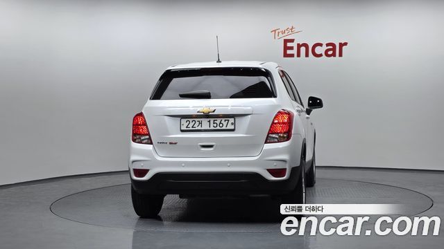 Chevrolet Trax 1.4 LS Deluxe 2017 — фото 4