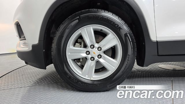 Chevrolet Trax 1.4 LS Deluxe 2017 — фото 5