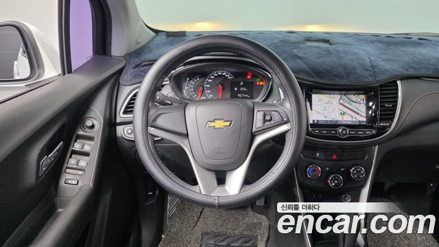 Chevrolet Trax 1.4 LS Deluxe 2017 — фото 13