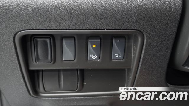 Renault Korea QM6 Diesel 2WD RE Signature 2019 — фото 20
