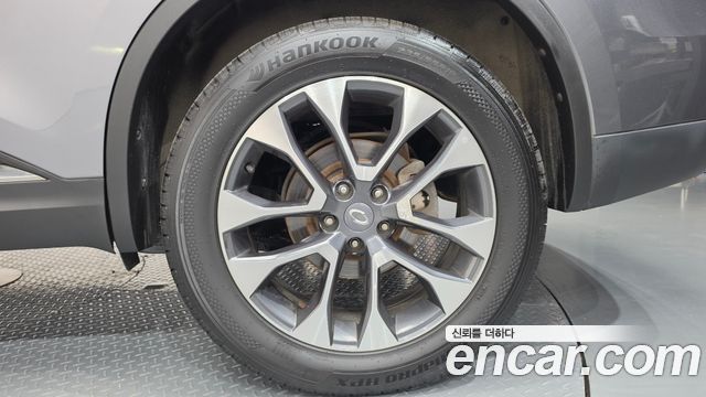 Renault Korea QM6 Diesel 2WD RE Signature 2019 — фото 21