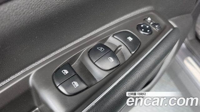Renault Korea QM6 Diesel 2WD RE Signature 2019 — фото 28