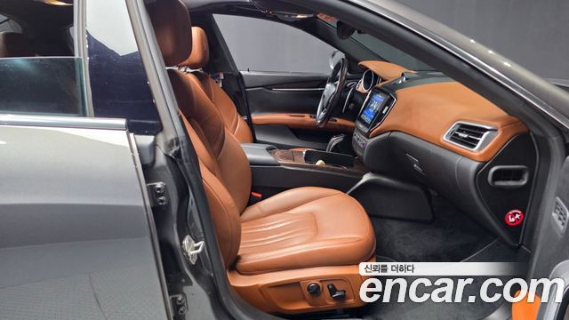 Maserati Ghibli 3.0S Q4 3rd 2019 — фото 15