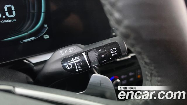 Kia Niro Prestige 2022 — фото 19