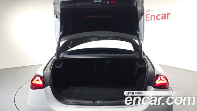 Mercedes-Benz E-Class (W214) E200 Avantgarde 2025 — фото 20