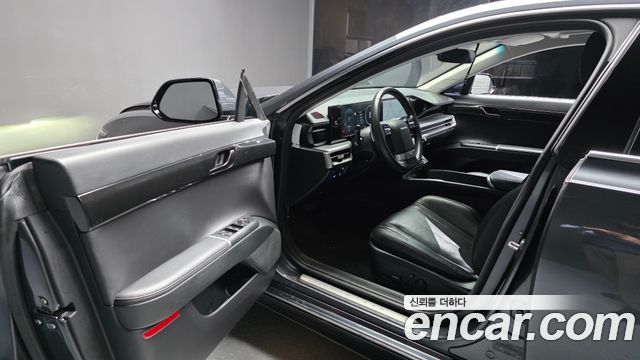 Hyundai Grandeur (GN7) 2,5 Gasoline 2WD Premium 2023 — фото 10