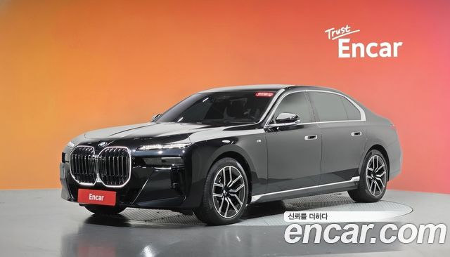 BMW 7 Series (G70) 740i xDrive M Sport