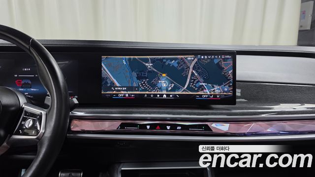 BMW 7 Series (G70) 740i xDrive M Sport 2024 — фото 28