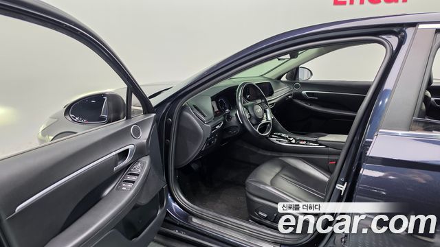 Hyundai Sonata (DN8) 2.0 LPG(rental car) Smart 2021 — фото 10