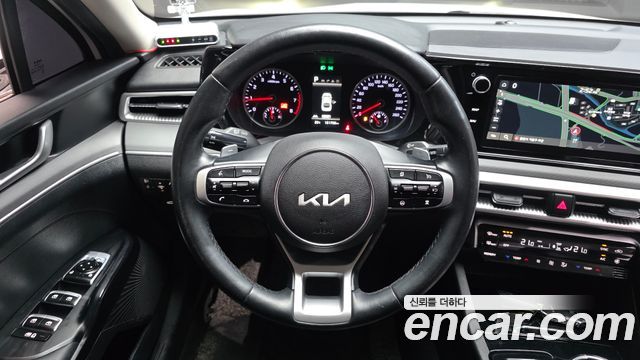 Kia K5 (III) 2.0 LPI(Renter car) Trandy 2023 — фото 17