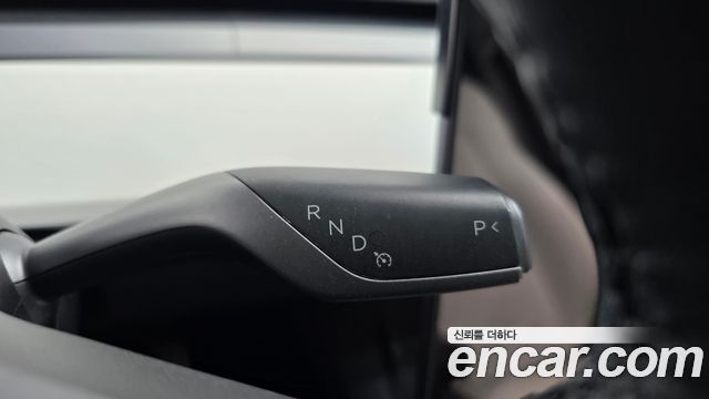 Tesla Model Y Long Range AWD 2021 — фото 9