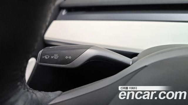 Tesla Model Y Long Range AWD 2021 — фото 22
