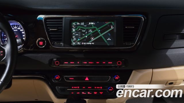 Kia Carnival Gasoline 9-Seater Noblesse Special 2020 — фото 16