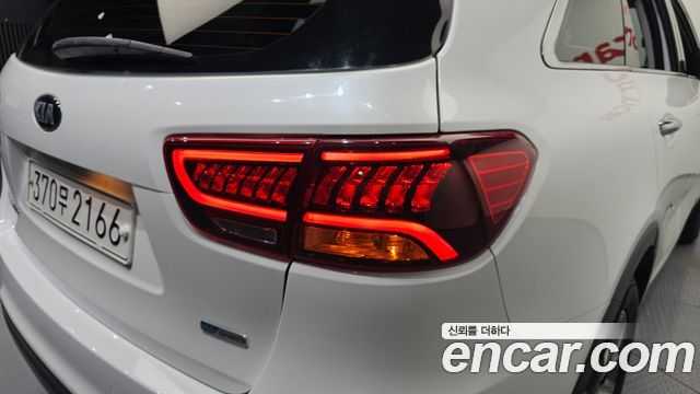 Kia Sorento Diesel 2.0 2WD Prestige 2018 — фото 23