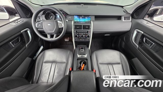 Land Rover Discovery Sport 2.0 TD4 SE 2019 — фото 7