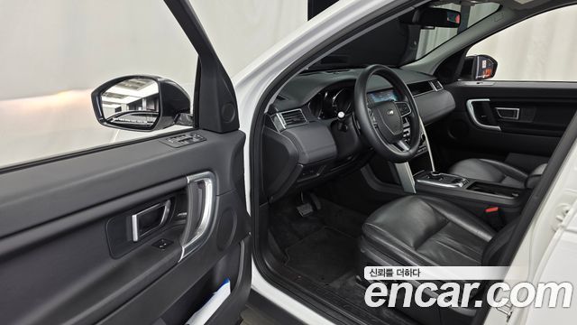 Land Rover Discovery Sport 2.0 TD4 SE 2019 — фото 10