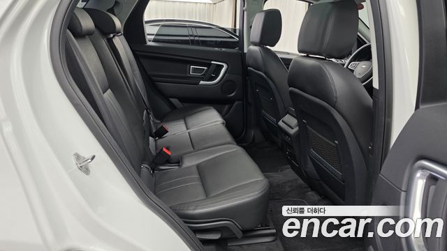 Land Rover Discovery Sport 2.0 TD4 SE 2019 — фото 12