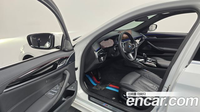 BMW 5 Series (G30) 530i M Sport Package 2021 — фото 10