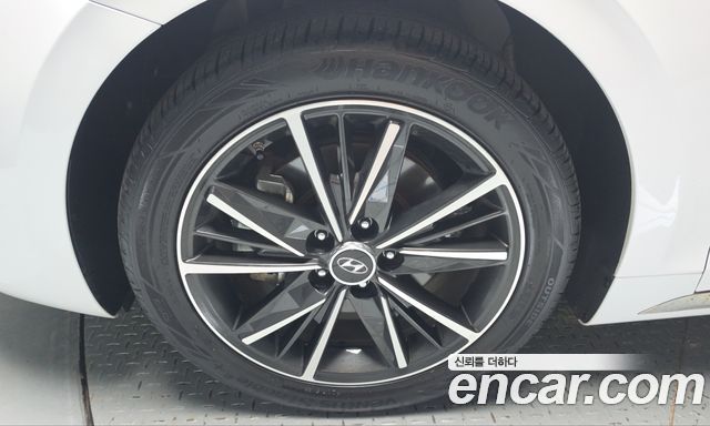 Hyundai Grandeur (IG) 2.5 Le Blanc 2023 — фото 5
