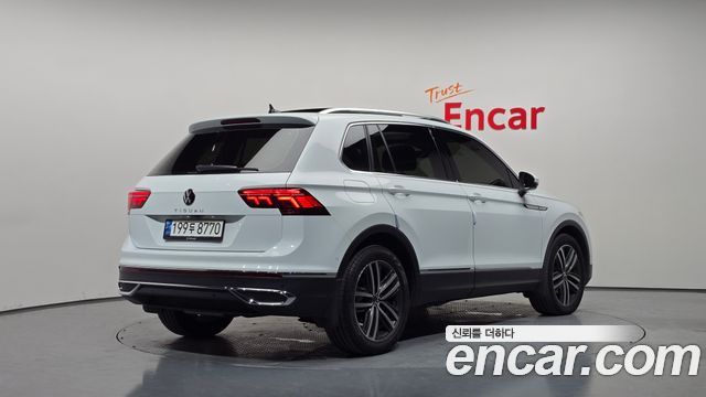 Volkswagen Tiguan (II) 2.0 TDI Prestige 2023 — фото 2