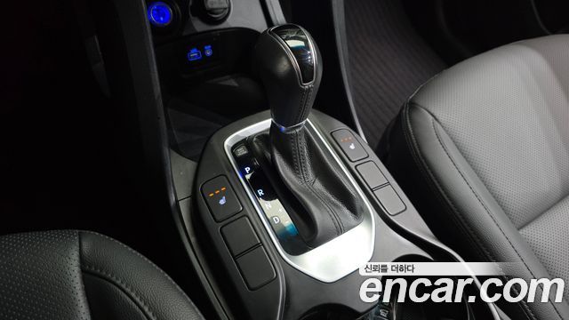 Hyundai Santa Fe The Prime Diesel 2.0 2WD Premium 2016 — фото 9