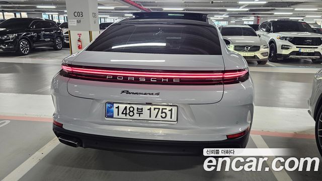 Porsche Panamera (976) 2.9 AWD E-Hybrid 2025 — фото 3