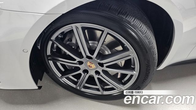 Porsche Panamera (976) 2.9 AWD E-Hybrid 2025 — фото 18