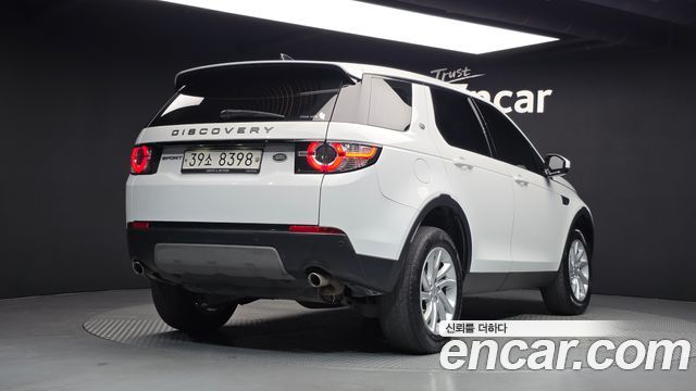 Land Rover Discovery Sport 2.0 TD4 SE (150PS) 2017 — фото 2