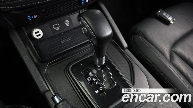 KG Mobility (SsangYong) Rexton Sports Khan Diesel 2.2 2WD Prestige 2021 — фото 9