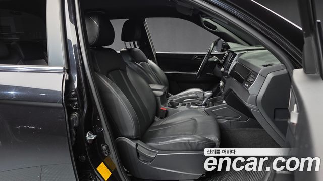 KG Mobility (SsangYong) Rexton Sports Khan Diesel 2.2 2WD Prestige 2021 — фото 11