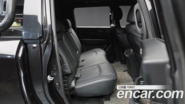 KG Mobility (SsangYong) Rexton Sports Khan Diesel 2.2 2WD Prestige 2021 — фото 12