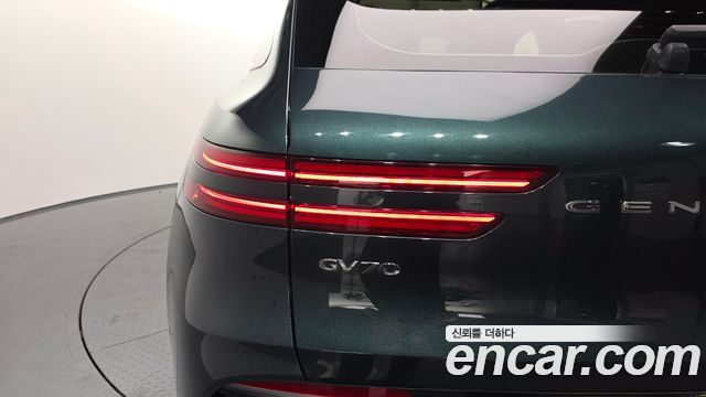 Genesis GV70 2.5T Gasoline 2WD 2023 — фото 23