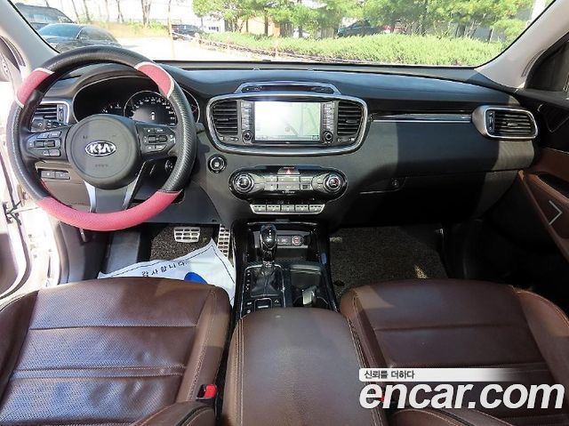 Kia Sorento Diesel 2.0 2WD Noblesse Special 2015 — фото 7