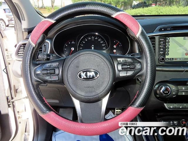 Kia Sorento Diesel 2.0 2WD Noblesse Special 2015 — фото 8