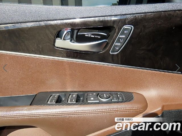 Kia Sorento Diesel 2.0 2WD Noblesse Special 2015 — фото 15