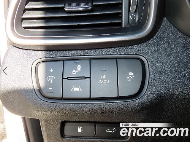 Kia Sorento Diesel 2.0 2WD Noblesse Special 2015 — фото 16