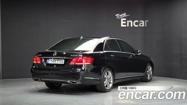 Mercedes-Benz E-Class (W212) E220 Bluetec Avantgarde 2015 — фото 2