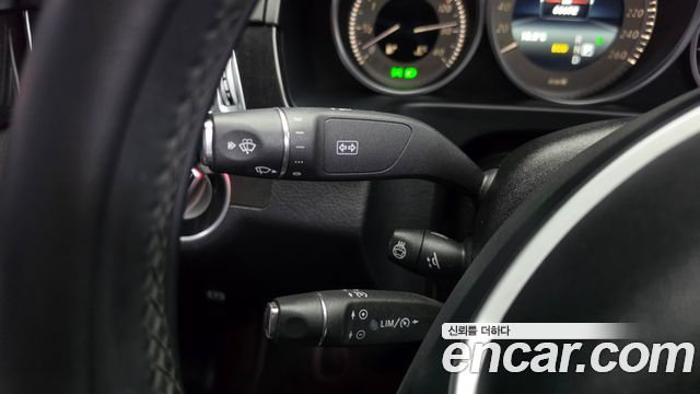Mercedes-Benz E-Class (W212) E220 Bluetec Avantgarde 2015 — фото 16