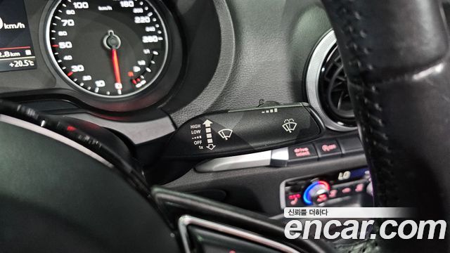 Audi A3 35 TDI Dynamic Sport Edition 8V 2015 — фото 18