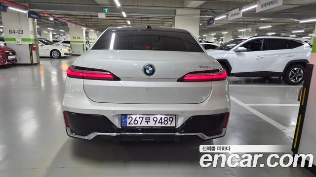 BMW 7 Series (G70) 740i sDrive M Sport 2023 — фото 4