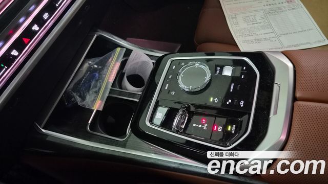 BMW 7 Series (G70) 740i sDrive M Sport 2023 — фото 18