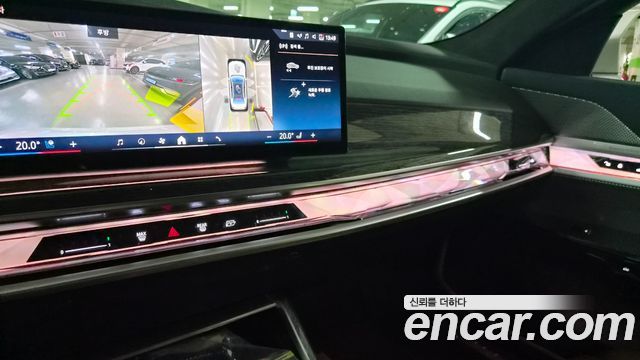 BMW 7 Series (G70) 740i sDrive M Sport 2023 — фото 21