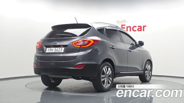 Hyundai Tucson ix Diesel(e-VGT) 2WD Smart special 2014 — фото 2