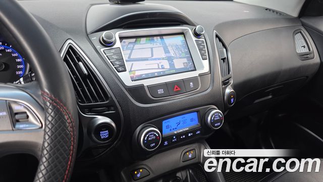 Hyundai Tucson ix Diesel(e-VGT) 2WD Smart special 2014 — фото 11