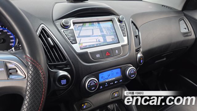 Hyundai Tucson ix Diesel(e-VGT) 2WD Smart special 2014 — фото 14