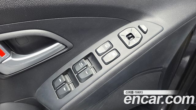 Hyundai Tucson ix Diesel(e-VGT) 2WD Smart special 2014 — фото 27