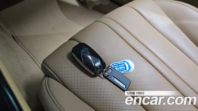 Genesis G80 (RG3) Gasoline 2.5 Turbo 2WD 2025 — фото 17
