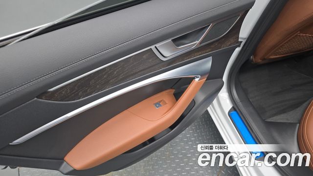 Audi A6 (C8) 45 TFSI Premium 2021 — фото 25