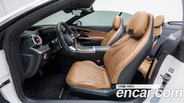Mercedes-Benz CLE-Class (C236) CLE450 4MATIC Cabriolet 2024 — фото 18